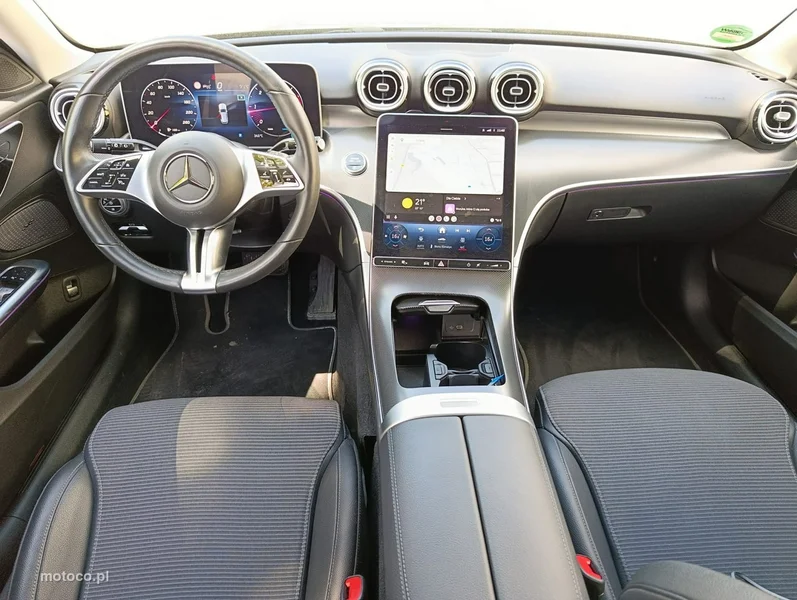 Mercedes-Benz Klasa C W206 C 200 25