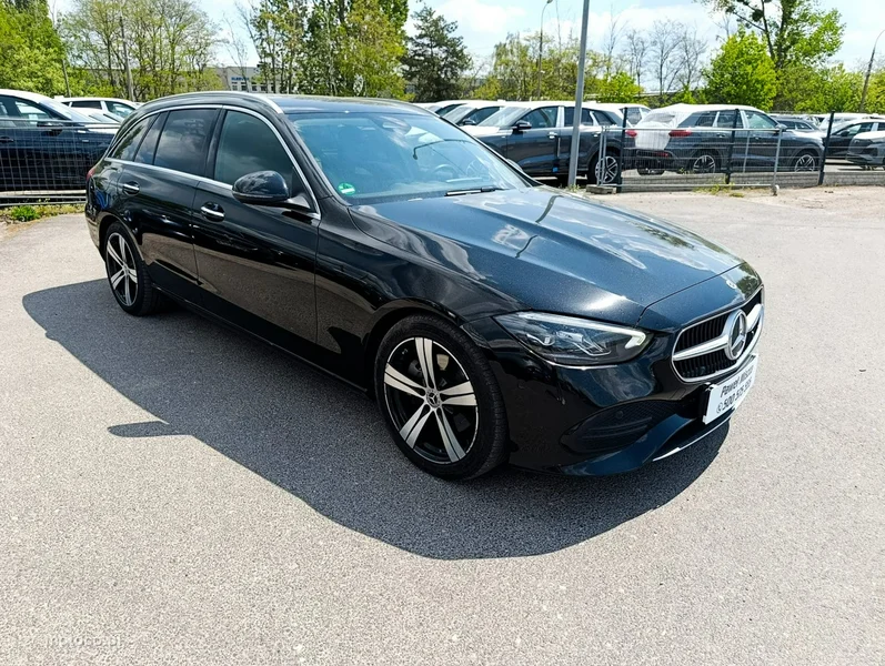 Mercedes-Benz Klasa C W206 C 200 35