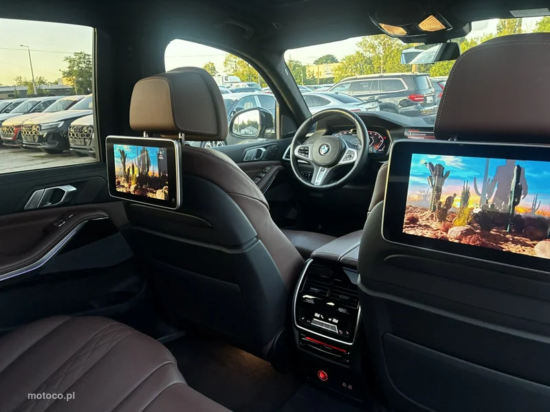 BMW X7 G07 12