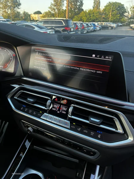 BMW X7 G07 23