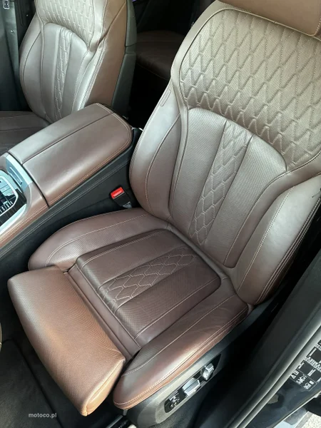 BMW X7 G07 29