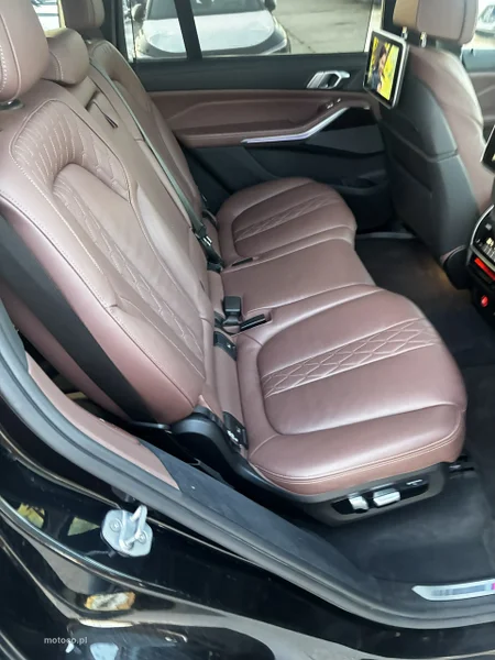 BMW X7 G07 48