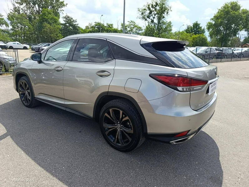Lexus RX 17