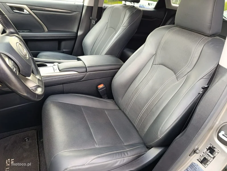 Lexus RX 4