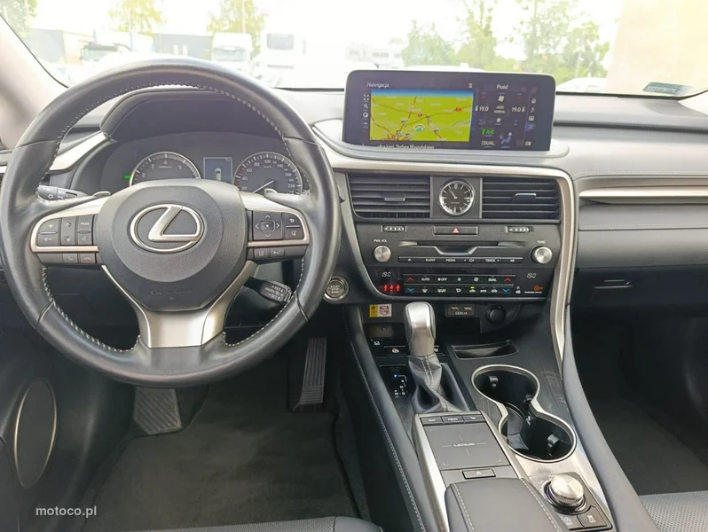 Lexus RX 8