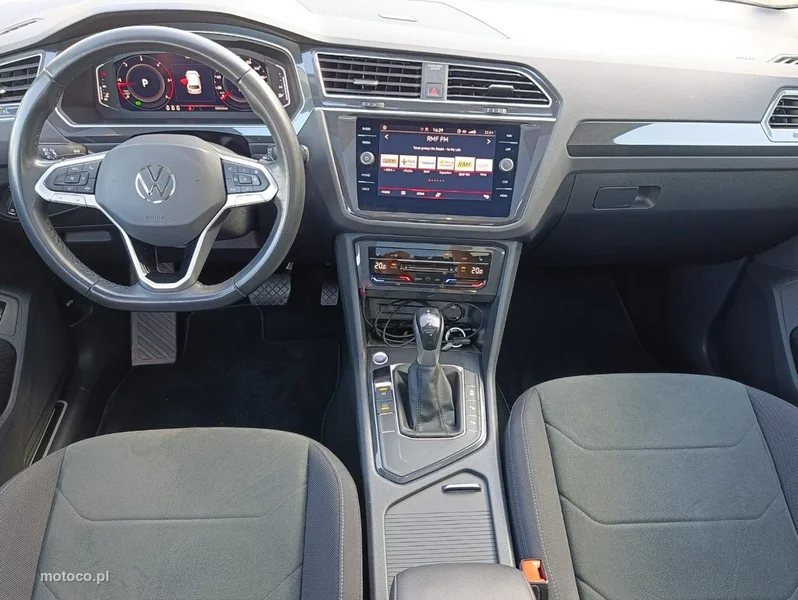 Volkswagen Tiguan AD 8