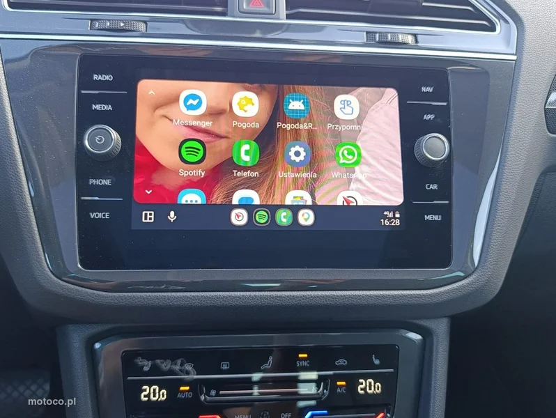 Volkswagen Tiguan AD 10