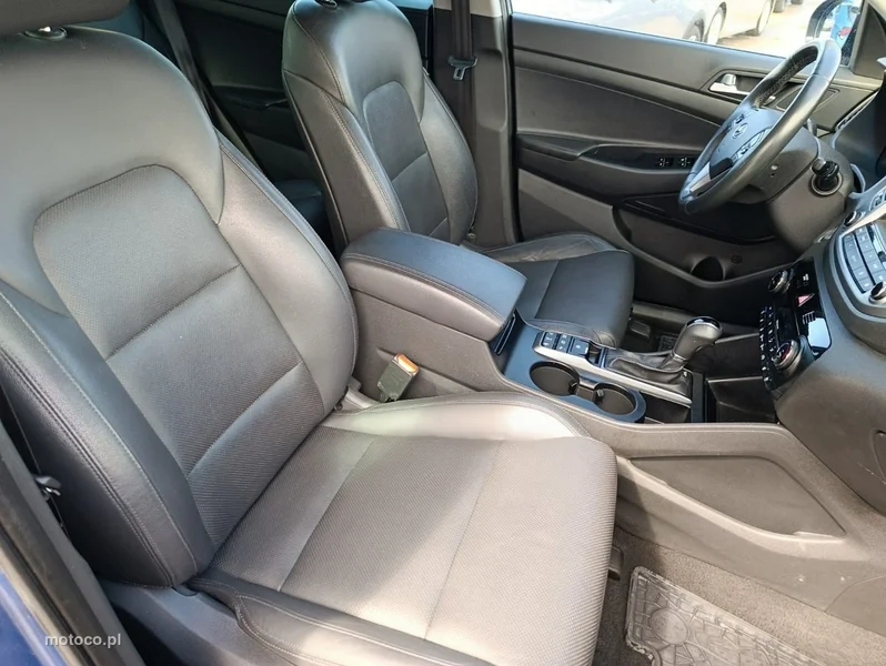 Hyundai TUCSON 10