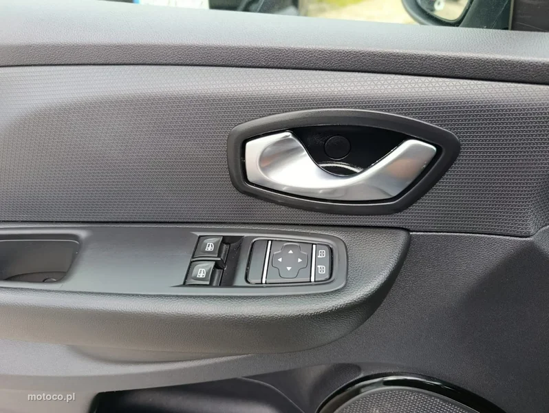 Renault Clio IV 24