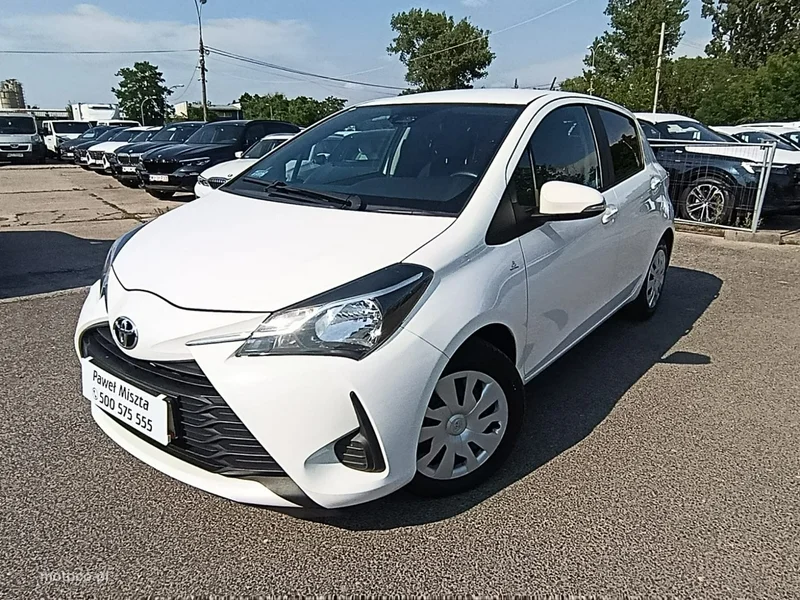 Toyota Yaris XP130 12