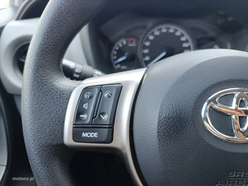Toyota Yaris XP130 17