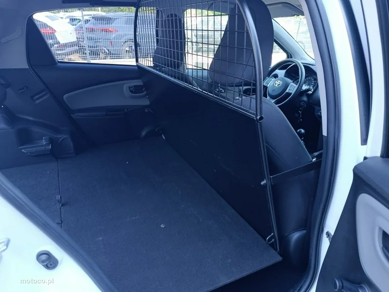 Toyota Yaris XP130 3