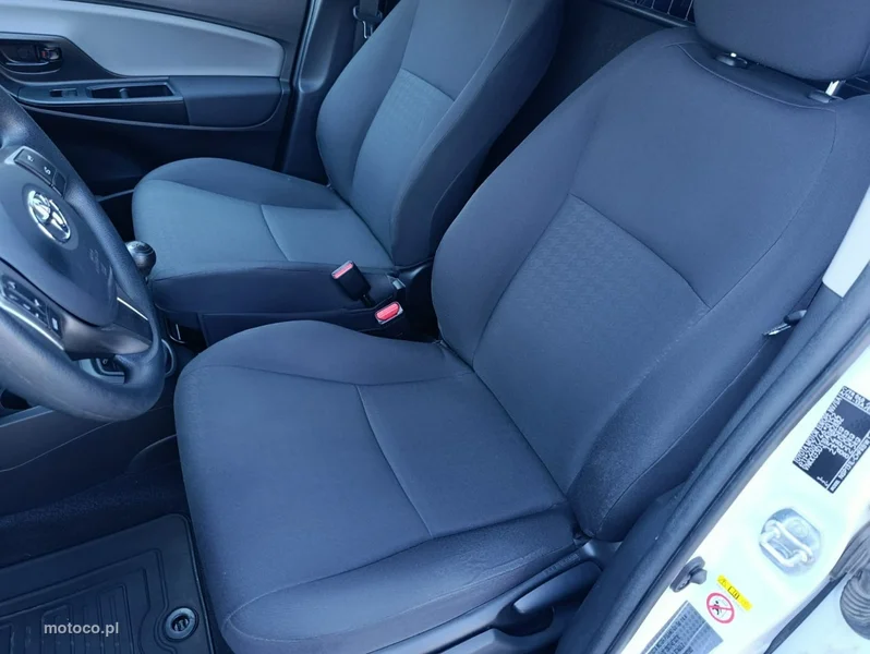 Toyota Yaris XP130 4