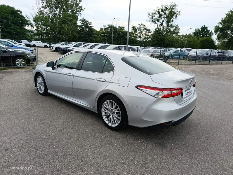 Toyota Camry XV70 27