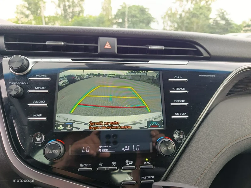 Toyota Camry XV70 4