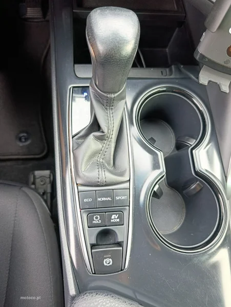 Toyota Camry XV70 7