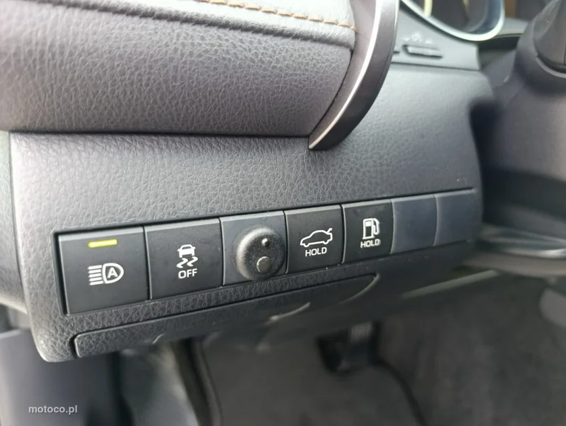 Toyota Camry XV70 21