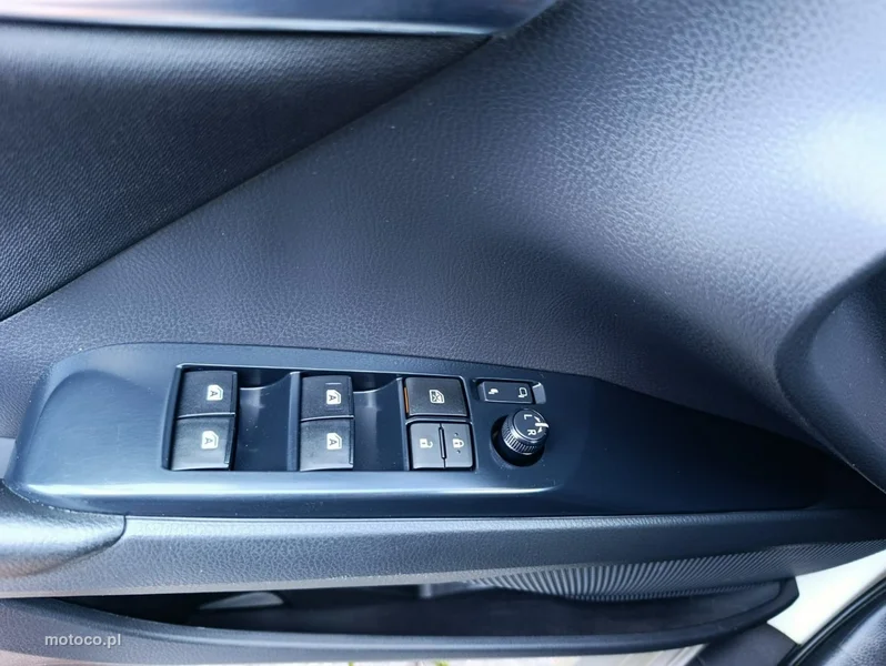 Toyota Camry XV70 21