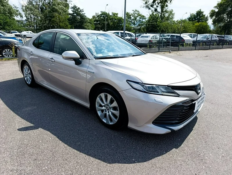 Toyota Camry XV70 22