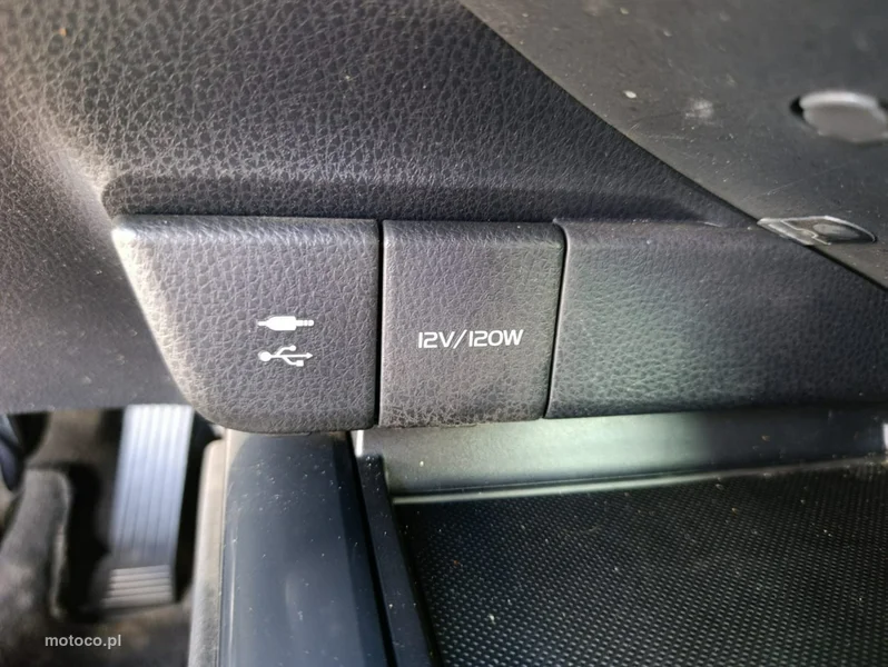 Toyota Camry XV70 26