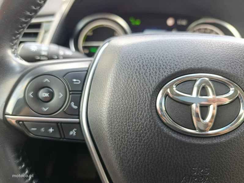 Toyota Camry XV70 27