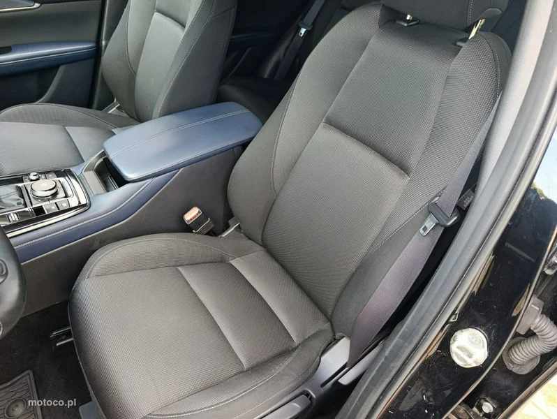 Mazda CX-30 23