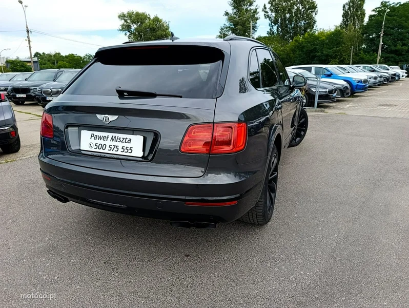 Bentley Bentayga 19
