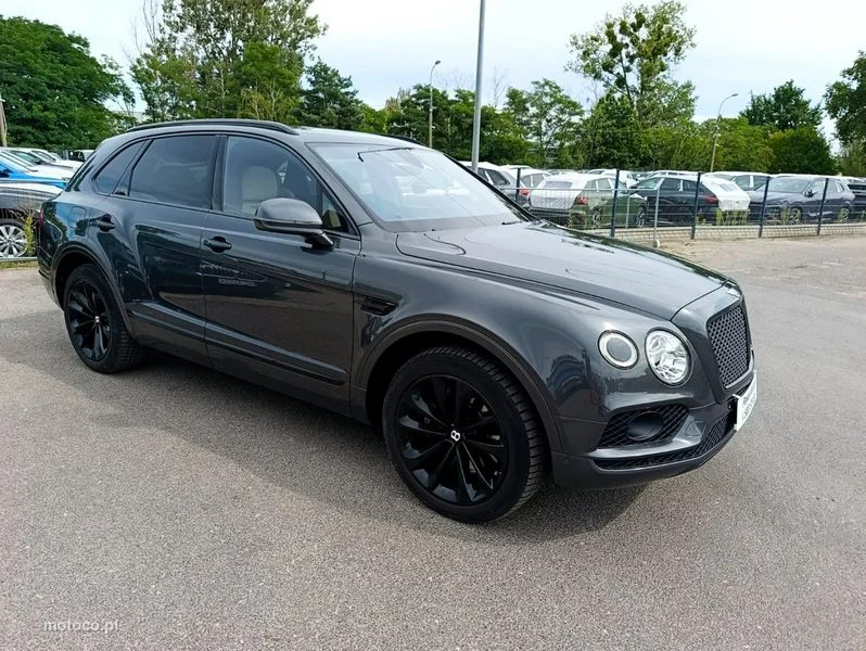 Bentley Bentayga 36