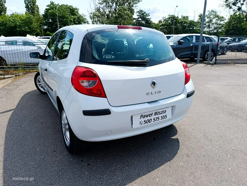 Renault Clio III 16