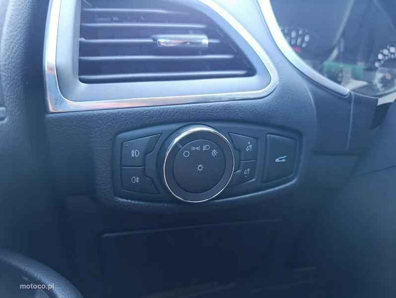 Ford S-Max II 19