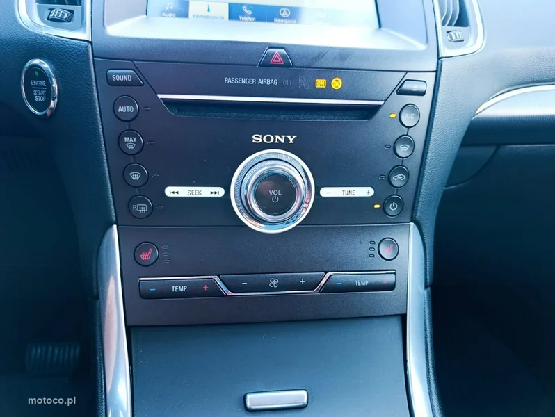 Ford S-Max II 29