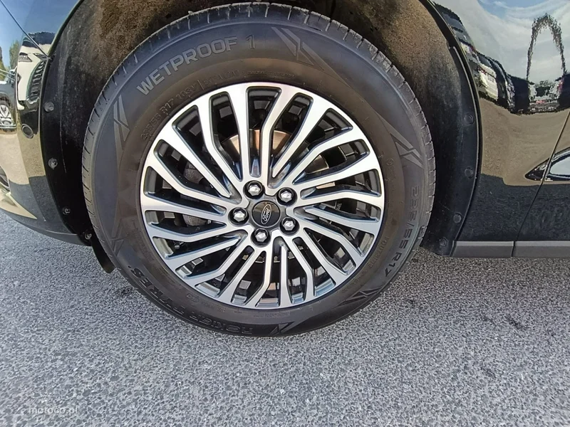 Ford S-Max II 30