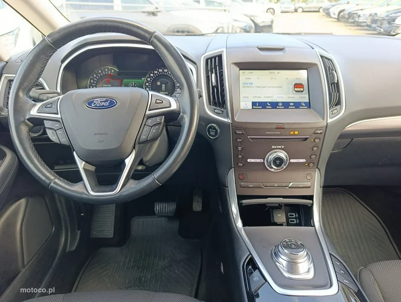 Ford S-Max II 7