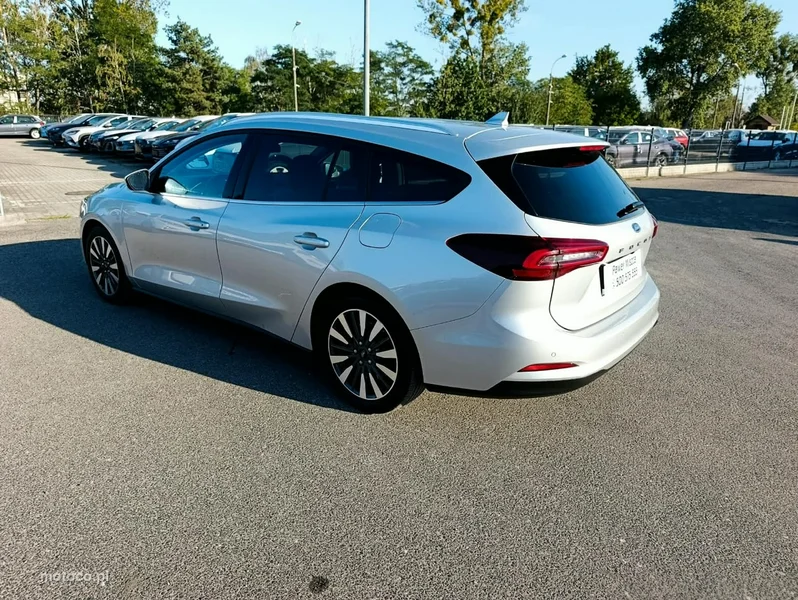 Ford Focus IV 27