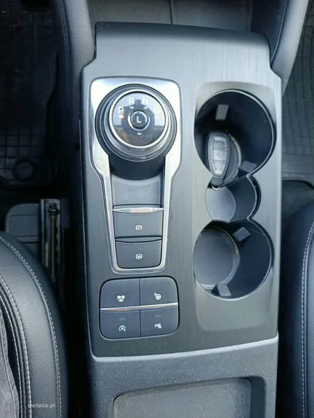 Ford Kuga III 13