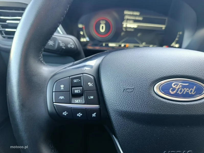 Ford Kuga III 22