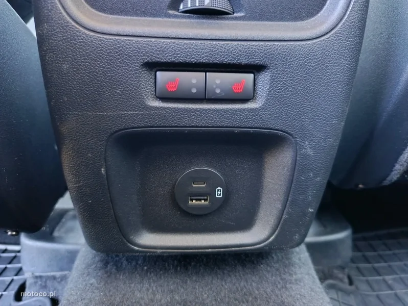 Ford Kuga III 23
