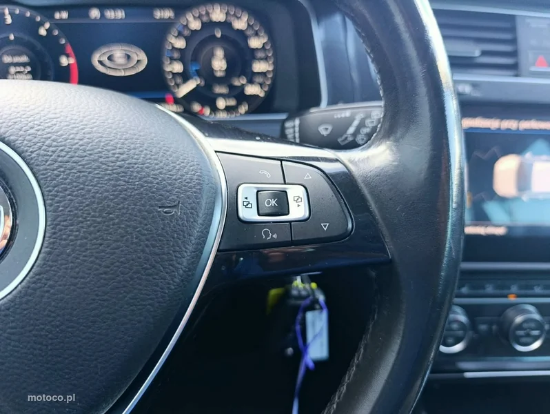Volkswagen Golf VII 11