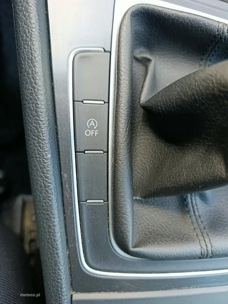 Volkswagen Golf VII 16