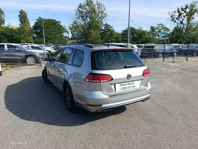 Volkswagen Golf VII 9