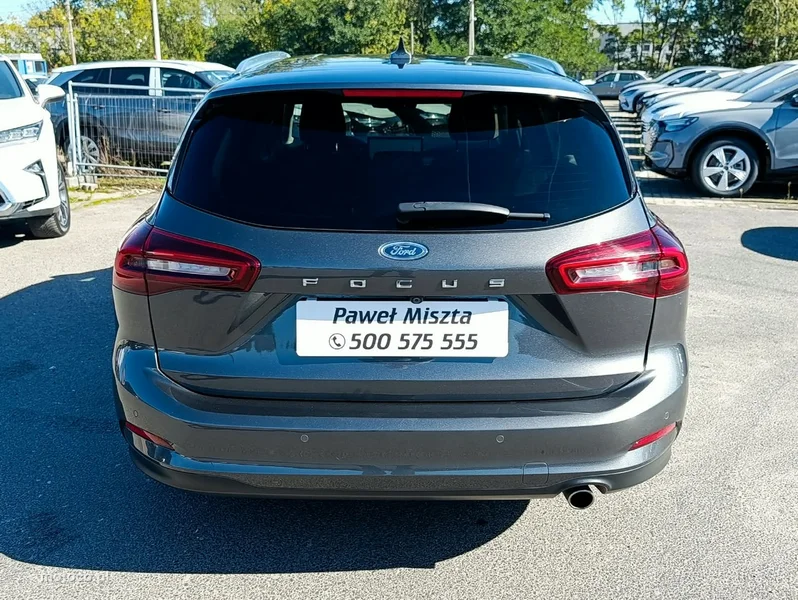 Ford Focus IV 18