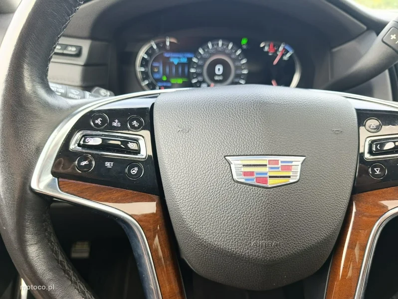 Cadillac Escalade 17