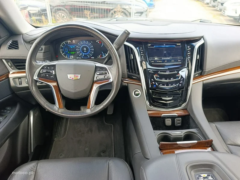 Cadillac Escalade 23