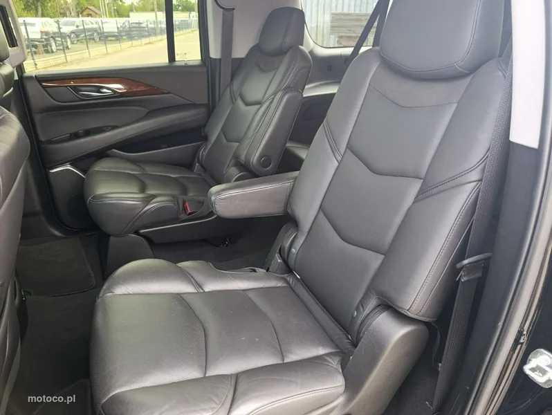 Cadillac Escalade 24