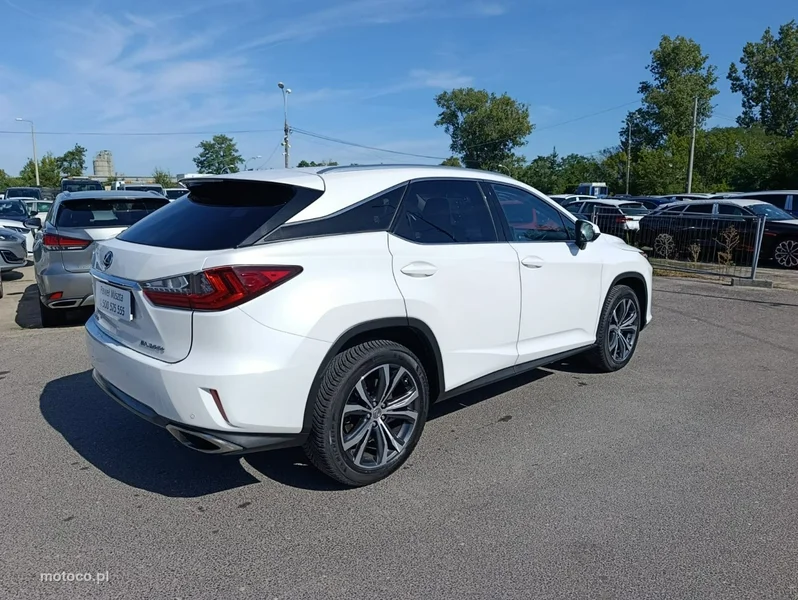 Lexus RX 29