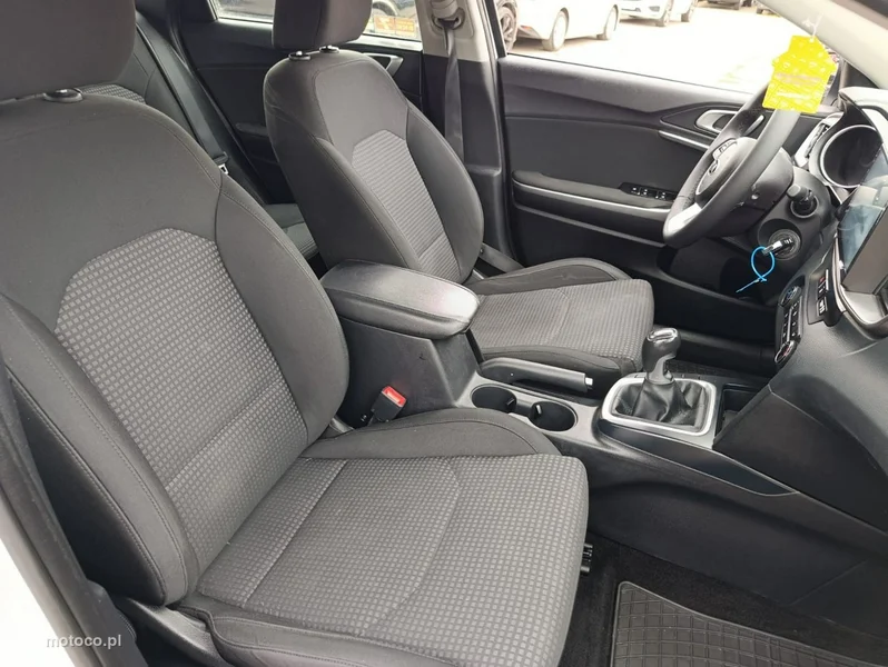 Kia Cee'd 8