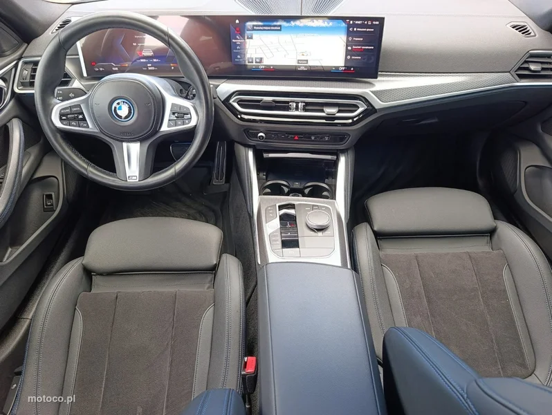 BMW i4 11