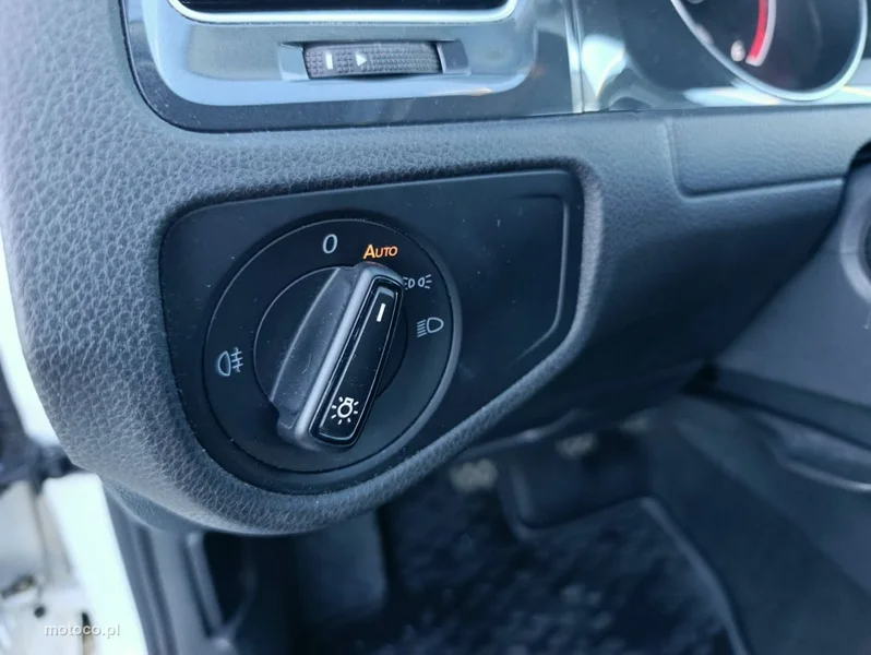Volkswagen Golf VII 20