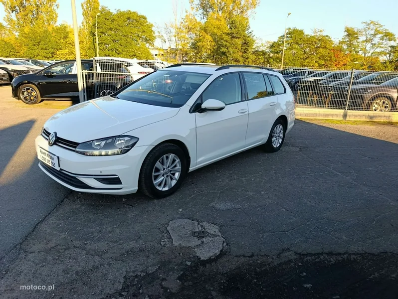 Volkswagen Golf VII 27