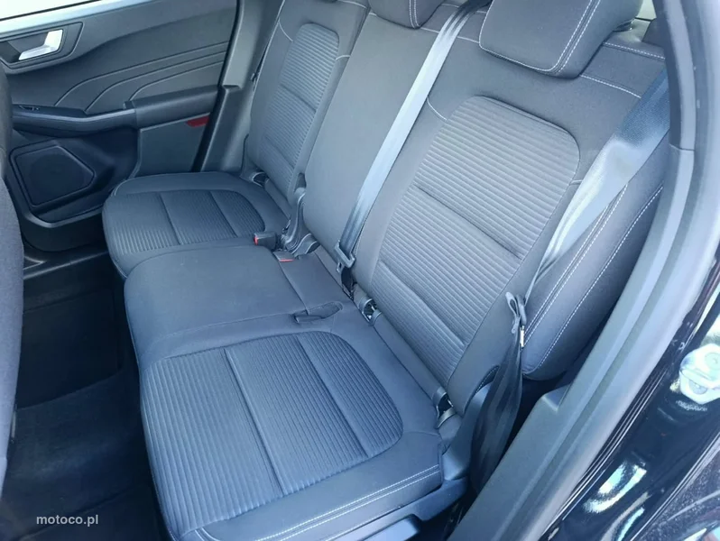 Ford Kuga III 28